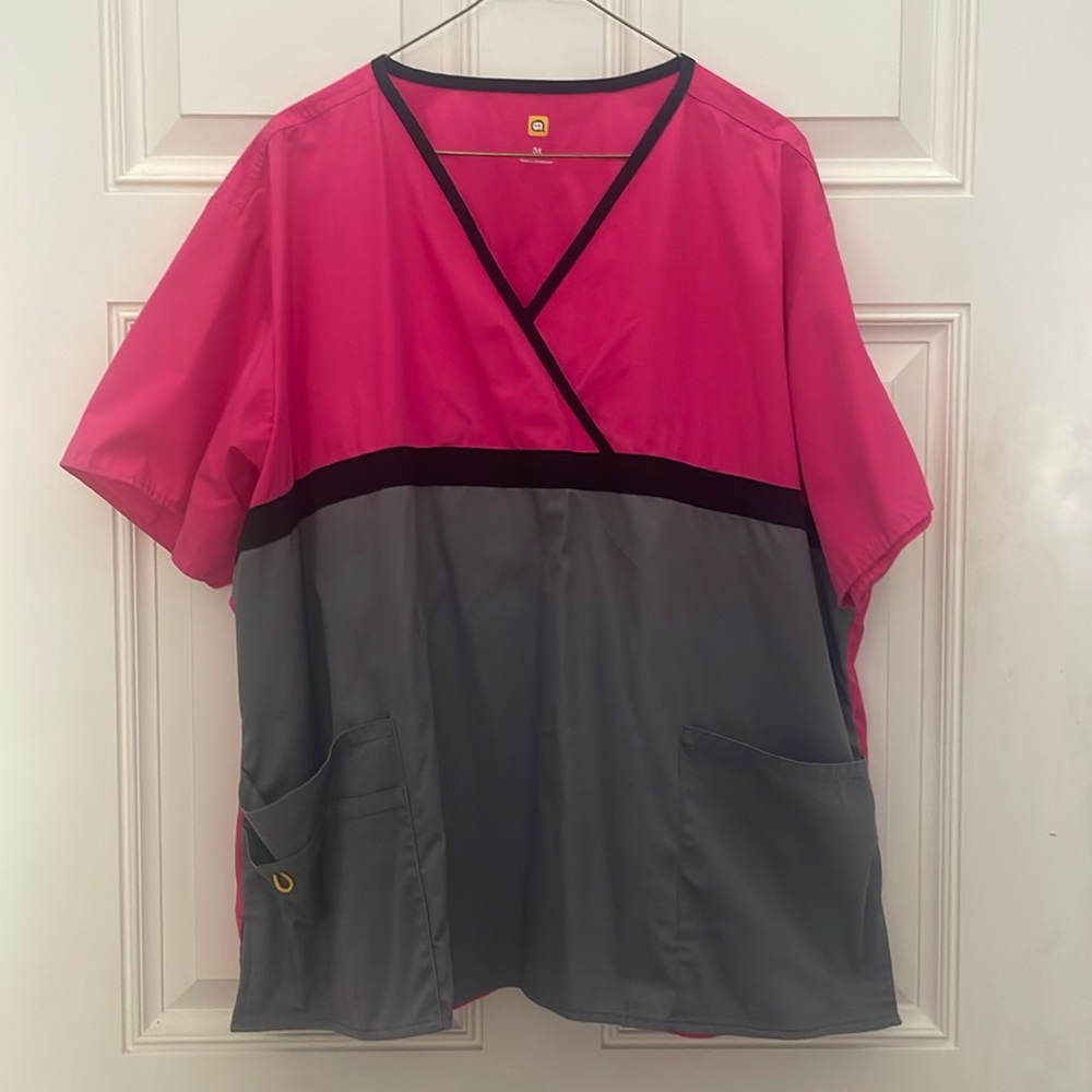 Women’s Scrub Top